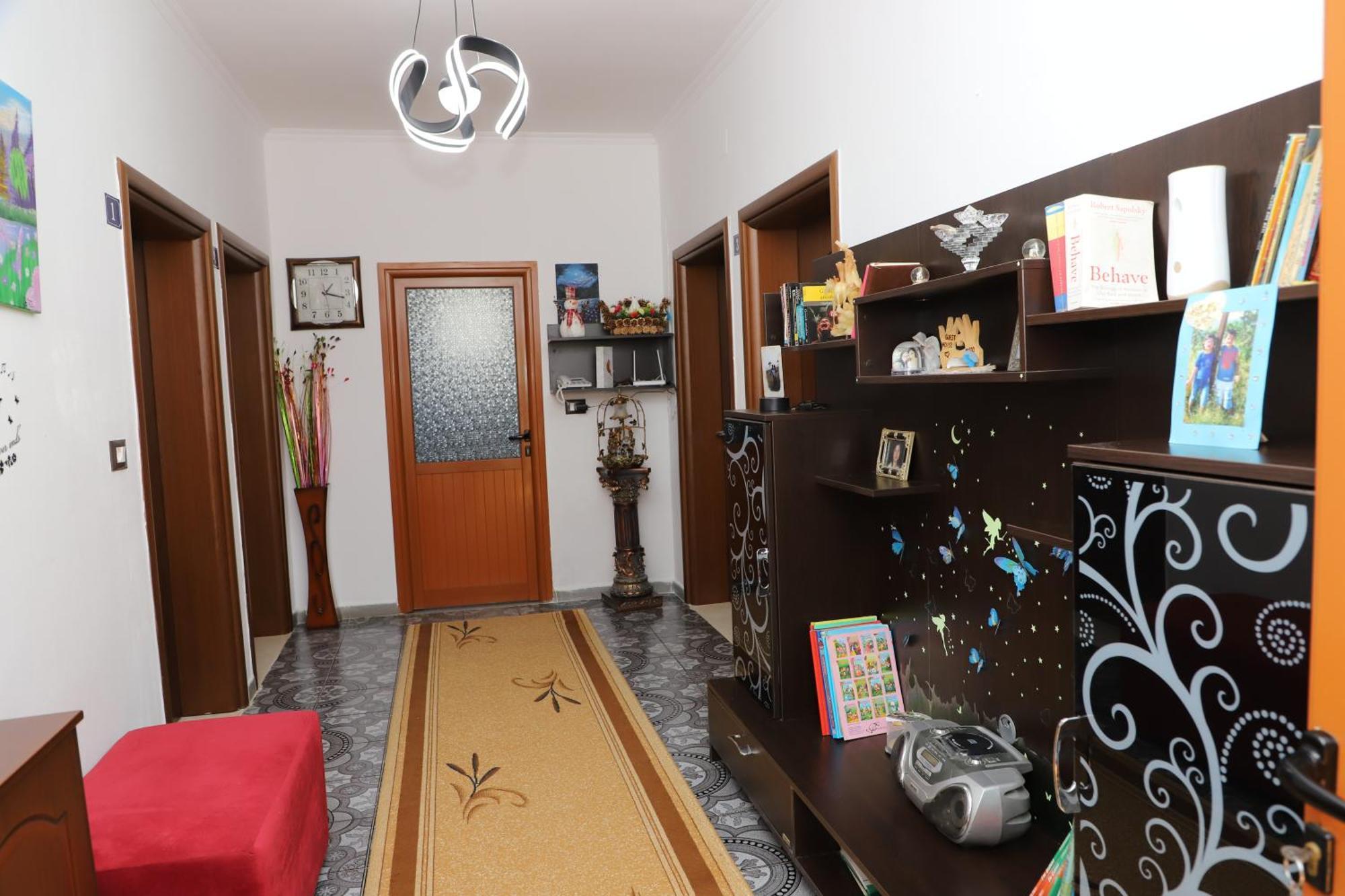 Guest House Marjo Berat Exterior photo